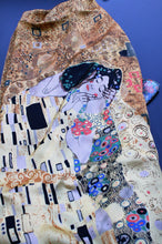 Laden Sie das Bild in den Galerie-Viewer, Klimt Seidenschal