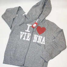 Laden Sie das Bild in den Galerie-Viewer, Kinder Sweatshirt mit Kapuze "I love Vienna"  Hellgrau
