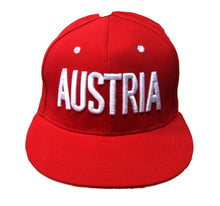 Laden Sie das Bild in den Galerie-Viewer, Austria Kappe Rot mit Schriftzug